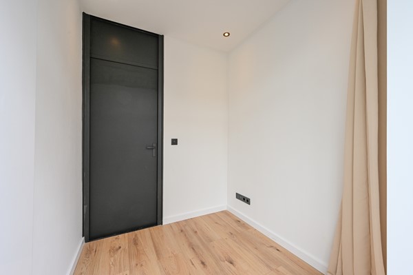 Medium property photo - Mathenesserdijk, 3027 AK Rotterdam